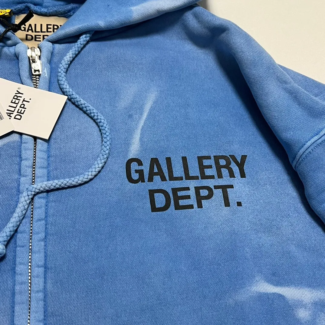 GALLERY DEPT. SUN FADED ENGLISH LOGO ZIP UP/BLUE Sun-washed blue water ripple English zipper hoodie Washed blue S-XL Ready-to-wear dyeing Hand-sewn heavy-weight horsetail fading Super-heavy washing Hand-hanging holes Bones frayed and whitened Mold customization with G LOGO zipper Correct accessories!